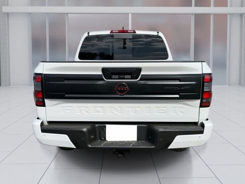 New 2026 Nissan Frontier PRO-4X w/ Pro-4x Convenience Package image 4