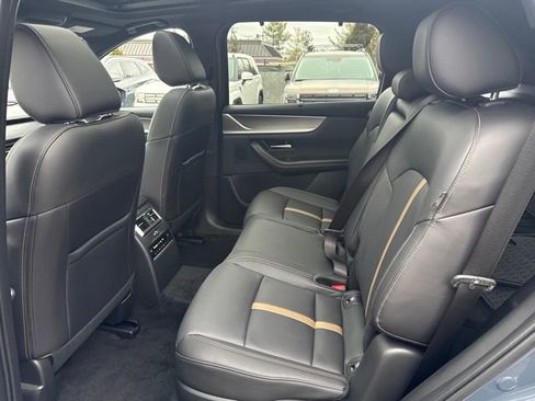 Used 2025 MAZDA CX-70 3.3 Turbo S w/ Premium Package image 25