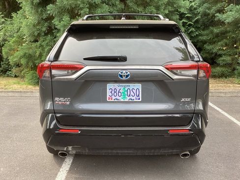 Used 2021 Toyota RAV4 XSE w/ Weather Package AWD/4WD image 21
