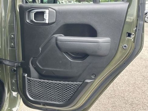 Used 2022 Jeep Wrangler Unlimited Sport image 22