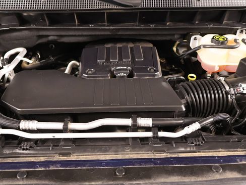 Used 2022 Chevrolet Silverado 1500 LT AWD/4WD image 20