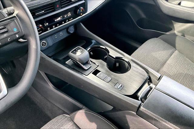 Certified 2023 Nissan Rogue SV FWD image 16