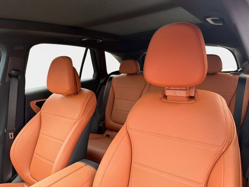 New 2026 Mercedes-Benz GLC 300 image 19