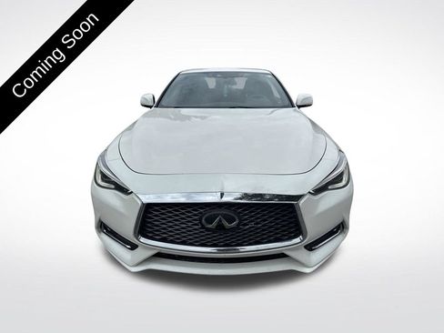 Used 2019 INFINITI Q60 3.0t Luxe w/ Essential Package AWD/4WD image 2