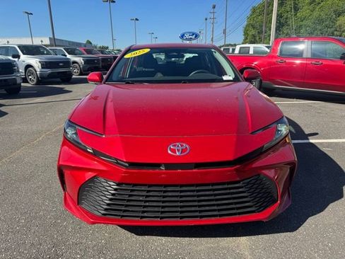Used 2025 Toyota Camry LE FWD image 2