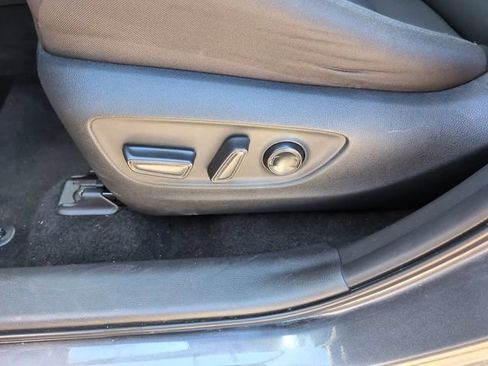 Used 2025 Toyota RAV4 XLE FWD image 14