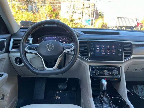 Used 2023 Volkswagen Atlas SE image 19
