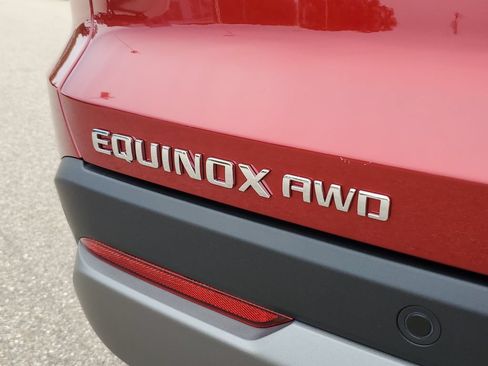 New 2026 Chevrolet Equinox LT w/ Convenience Package II AWD/4WD image 6