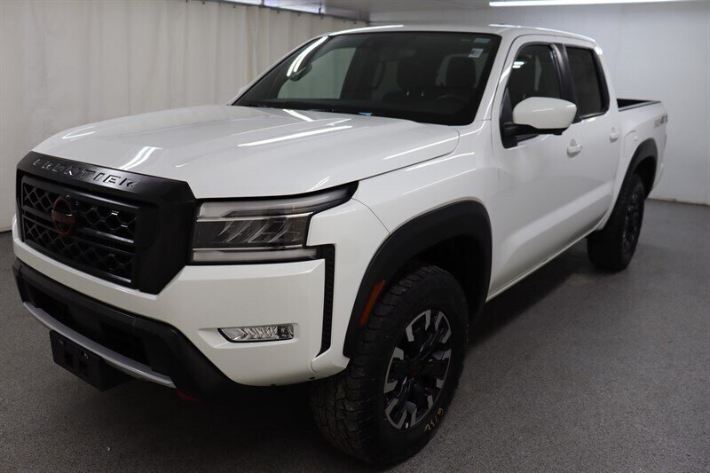 Used 2024 Nissan Frontier PRO-4X w/ Pro Convenience Package AWD/4WD image 3