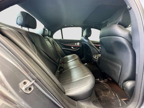 Used 2020 Mercedes-Benz E 350 Sedan image 19