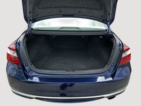 Certified 2017 Honda Accord LX image 20