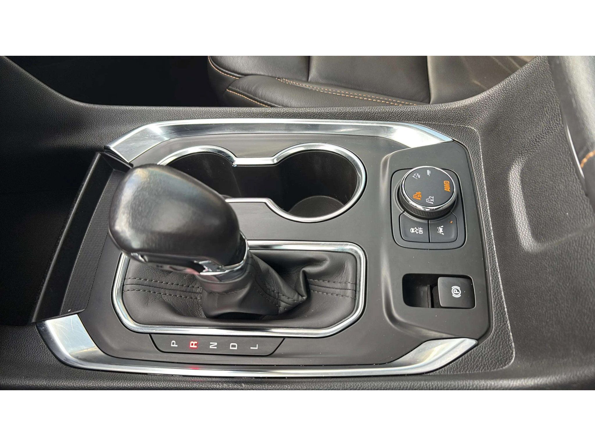 Used 2021 Chevrolet Traverse RS AWD/4WD image 26