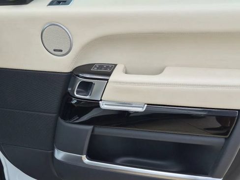 Used 2017 Land Rover Range Rover Autobiography AWD/4WD image 16