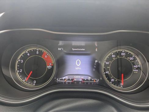 Used 2021 Jeep Cherokee High Altitude AWD/4WD image 10