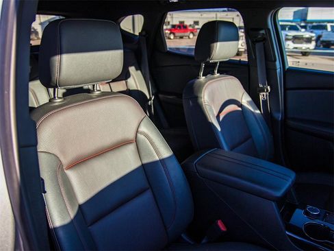 Used 2025 Chevrolet Blazer RS image 19