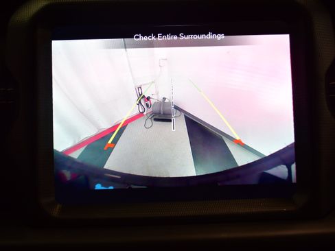 Used 2022 Jeep Wrangler Unlimited Sahara w/ Cold Weather Group image 39