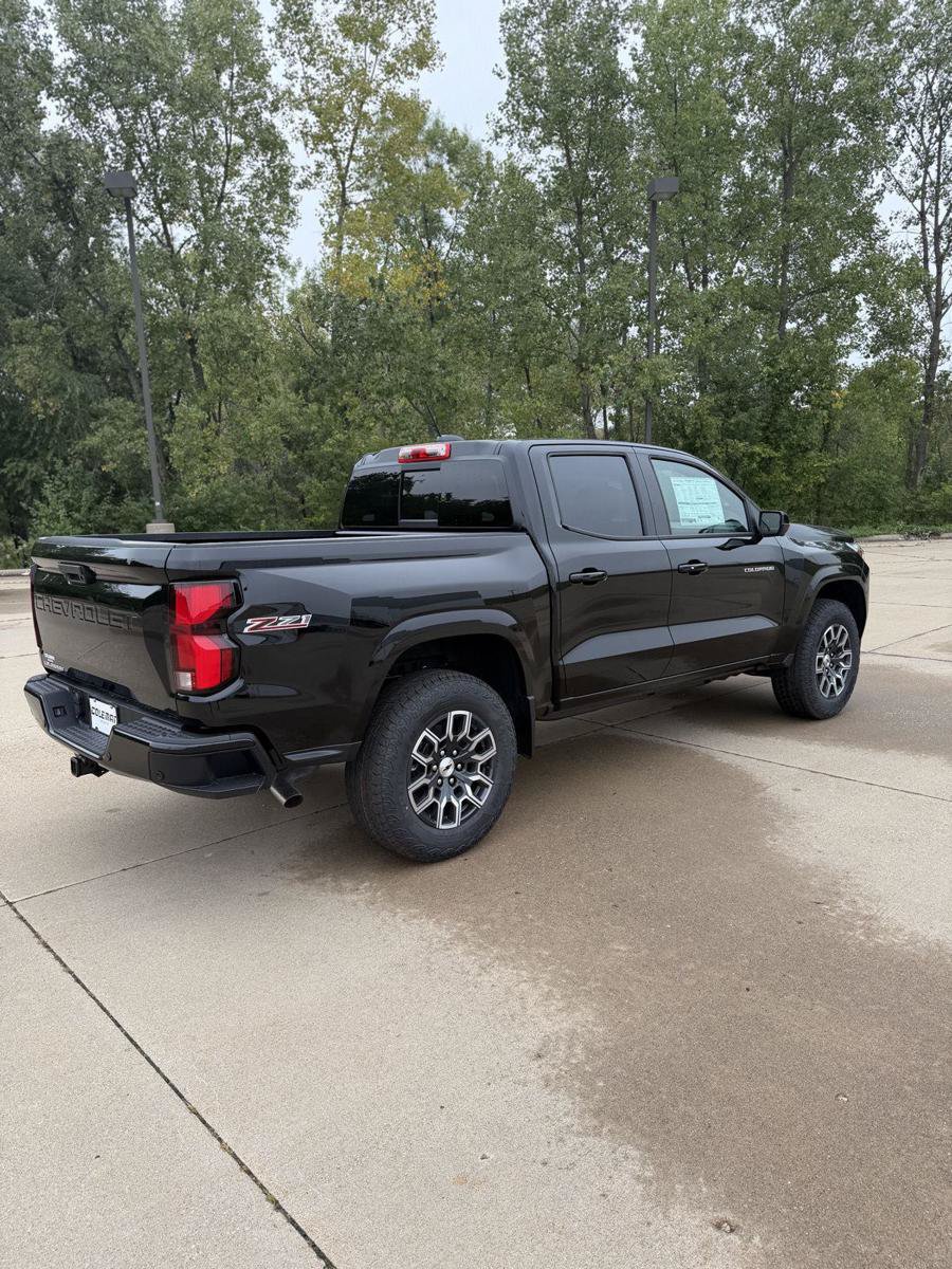 New 2026 Chevrolet Colorado Z71 w/ Technology Package AWD/4WD image 34
