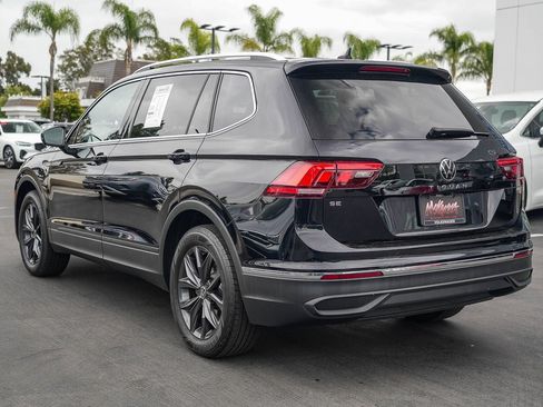 Certified 2023 Volkswagen Tiguan SE FWD image 8