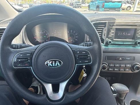 Used 2018 Kia Sportage LX FWD image 14