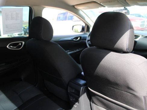 Used 2018 Nissan Sentra SR FWD image 10