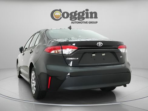 Used 2026 Toyota Corolla LE FWD image 11