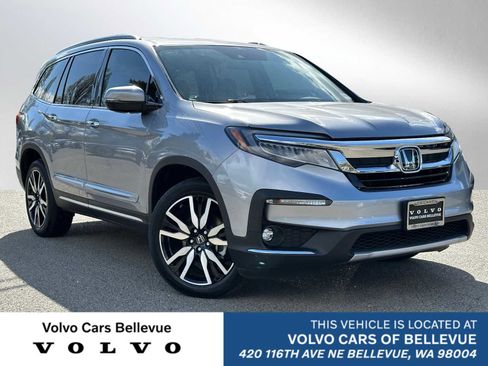 Used 2022 Honda Pilot Touring image 1