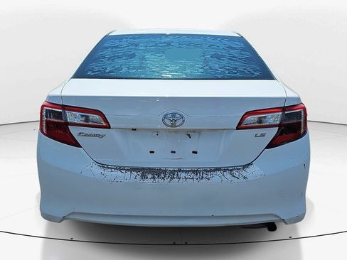 Used 2014 Toyota Camry LE FWD image 7