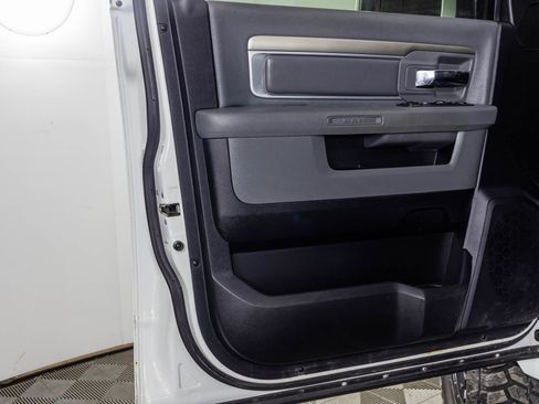 Used 2014 RAM 2500 SLT image 31