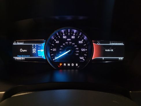 Used 2018 Ford Explorer Limited w/ Equipment Group 301A FWD image 23