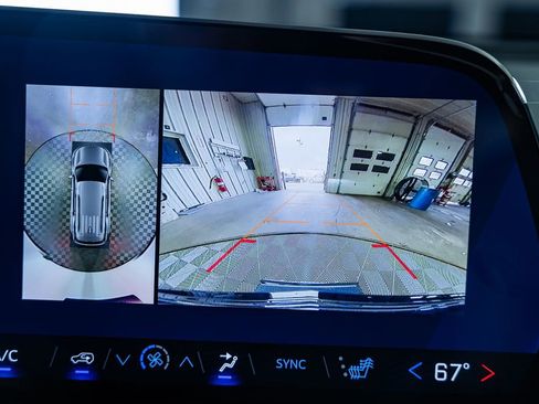 New 2026 Chevrolet Traverse LT w/ Sun and Wheel Package image 43