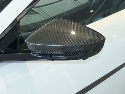 Used 2023 Aston Martin V8 Vantage Coupe RWD image 23