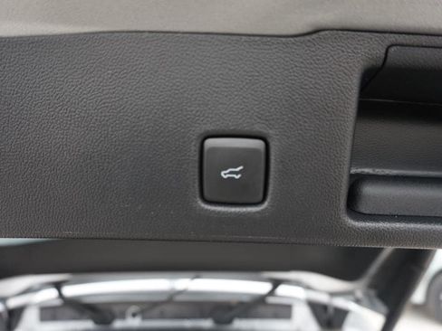 Used 2023 Ford Escape Active image 11