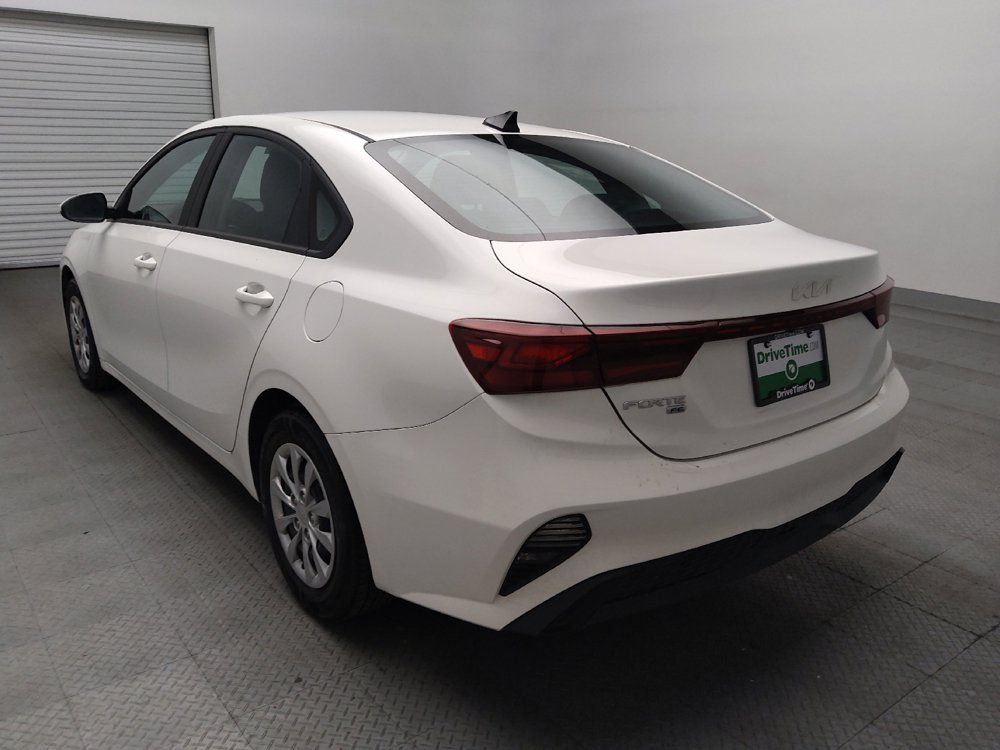 Used 2023 Kia Forte LX FWD image 5