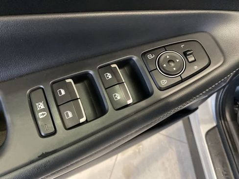 Used 2020 Hyundai Santa Fe SEL image 13