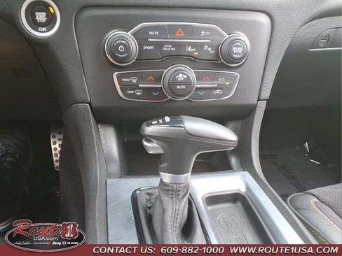 Used 2017 Dodge Charger R/T RWD image 36