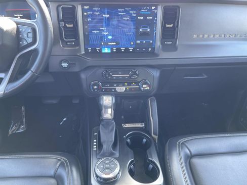 Used 2025 Ford Bronco Badlands AWD/4WD image 10