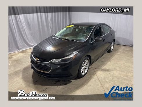 Used 2016 Chevrolet Cruze LT FWD image 1