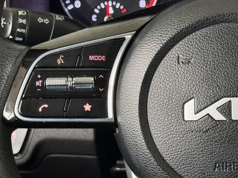 Used 2023 Kia Forte LXS FWD image 12
