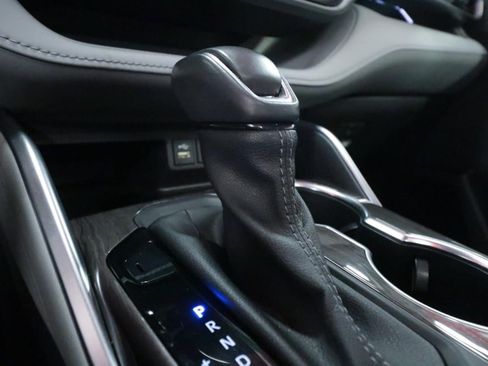 Used 2023 Toyota Highlander Platinum image 13