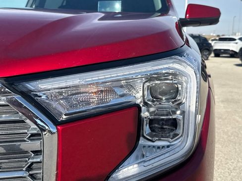 Used 2024 GMC Terrain Denali w/ Denali Premium Package image 12