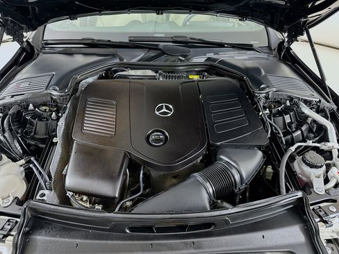 Used 2023 Mercedes-Benz C 300 Sedan image 32
