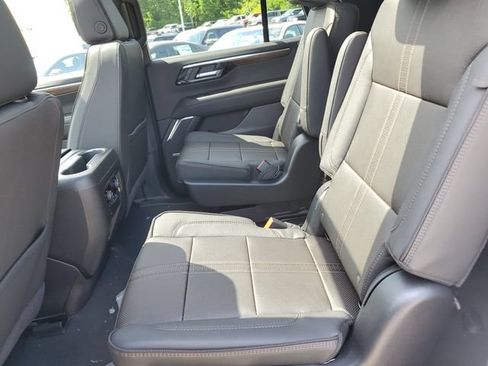 New 2026 Chevrolet Tahoe High Country w/ LPO, Illumination Package AWD/4WD image 13