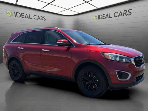 Used 2017 Kia Sorento FWD image 3