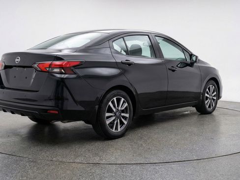 Used 2025 Nissan Versa SV FWD image 9