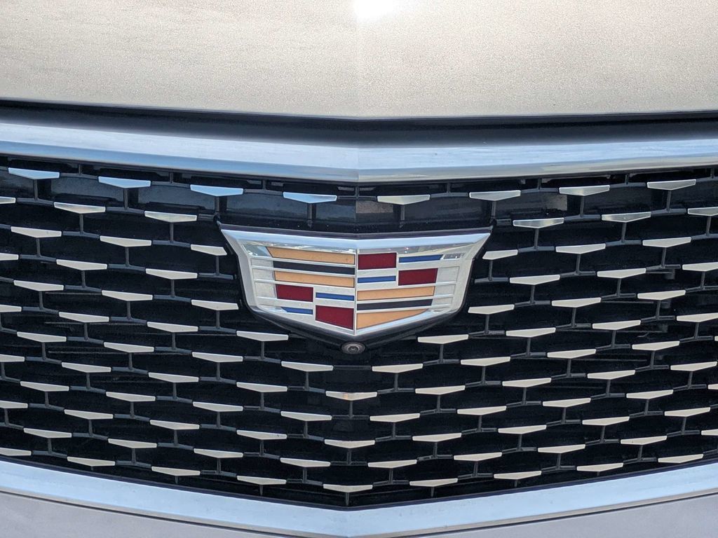 Used 2022 Cadillac XT6 Premium Luxury w/ Technology Package AWD/4WD image 10