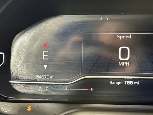 Used 2022 GMC Yukon XL Denali w/ Advanced Technology Package image 18