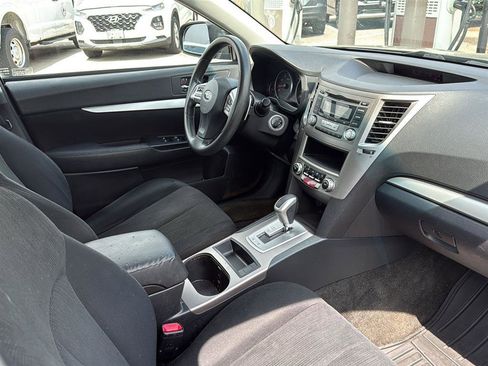 Used 2013 Subaru Outback 2.5i AWD/4WD image 6