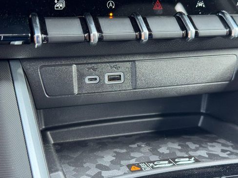 New 2025 Chevrolet Colorado Z71 w/ Midnight Edition image 15