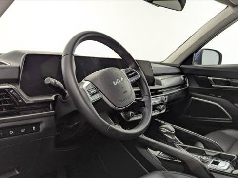 Used 2025 Kia Telluride S FWD image 23