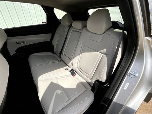 Used 2025 Hyundai Tucson Limited AWD/4WD image 18